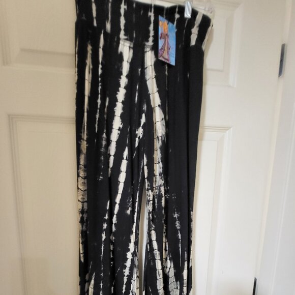 New with Tags Black Beauty HAPPY BOHEMIANS Rockstar Pants S/M - Picture 3 of 4